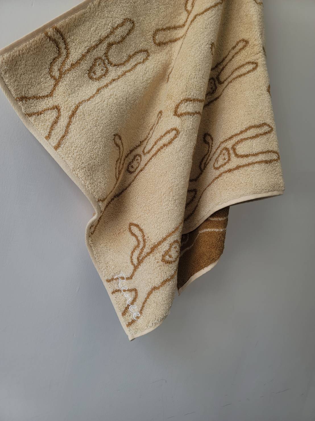 WARMGREY TAIL - 純棉毛巾 40x80 - MONKEY IVORY