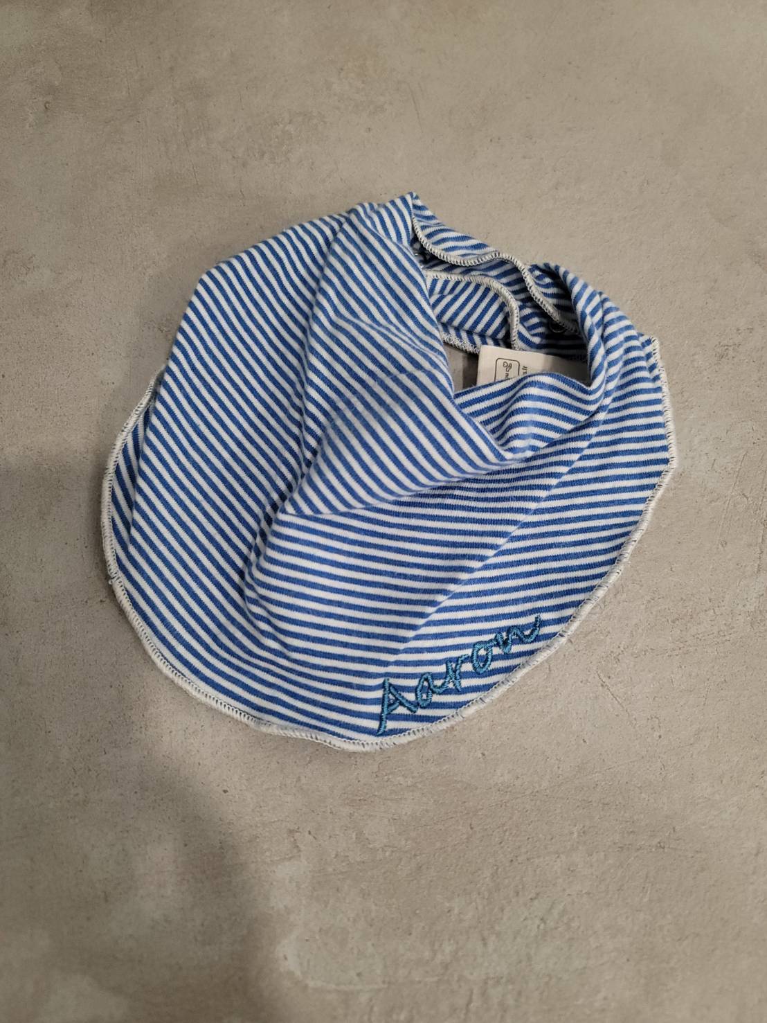 Gray Label - 口水巾 - Nearly Black/Cream