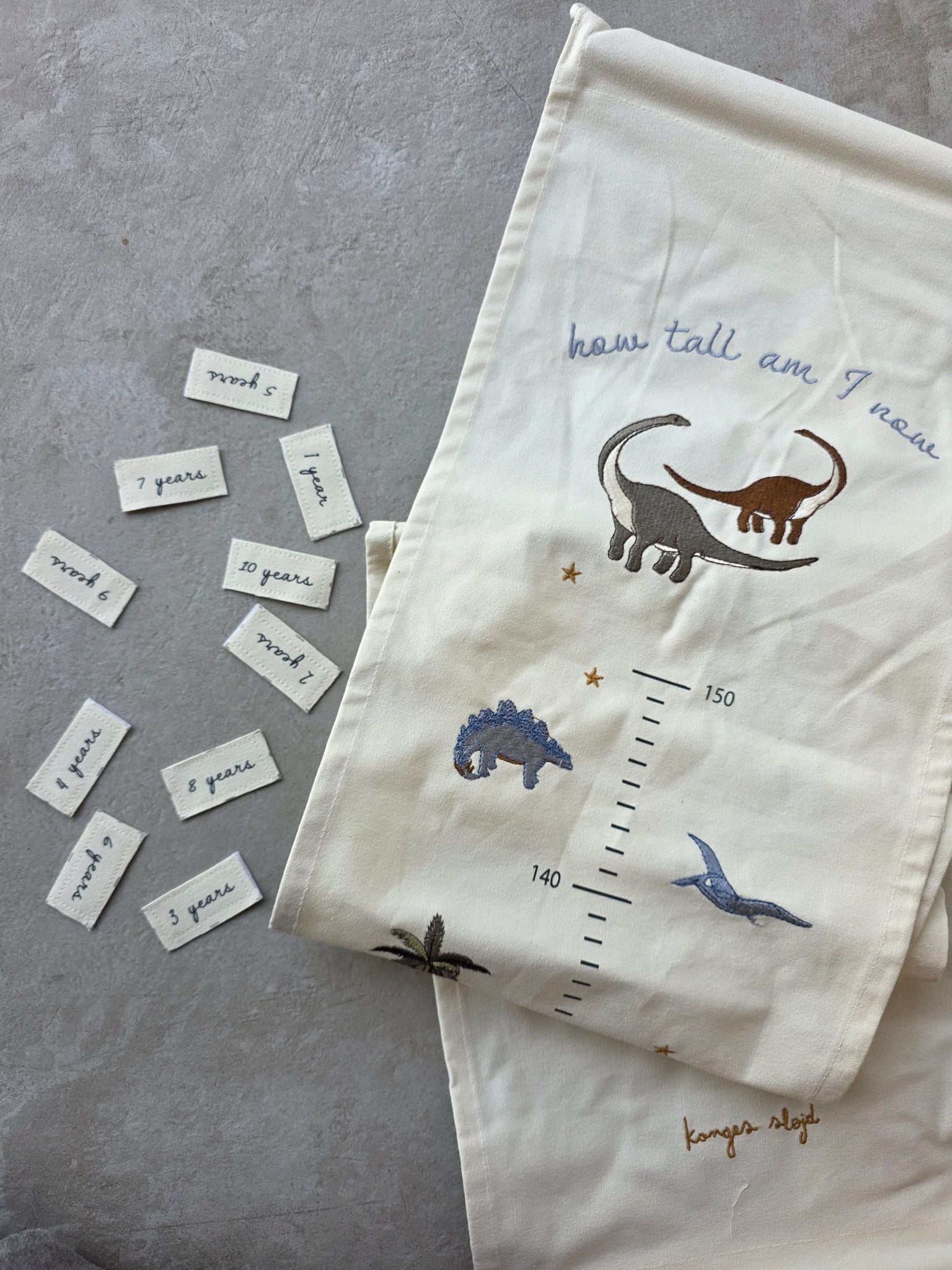 Konges Sløjd - 身高測量壁掛 - seedpearl dino