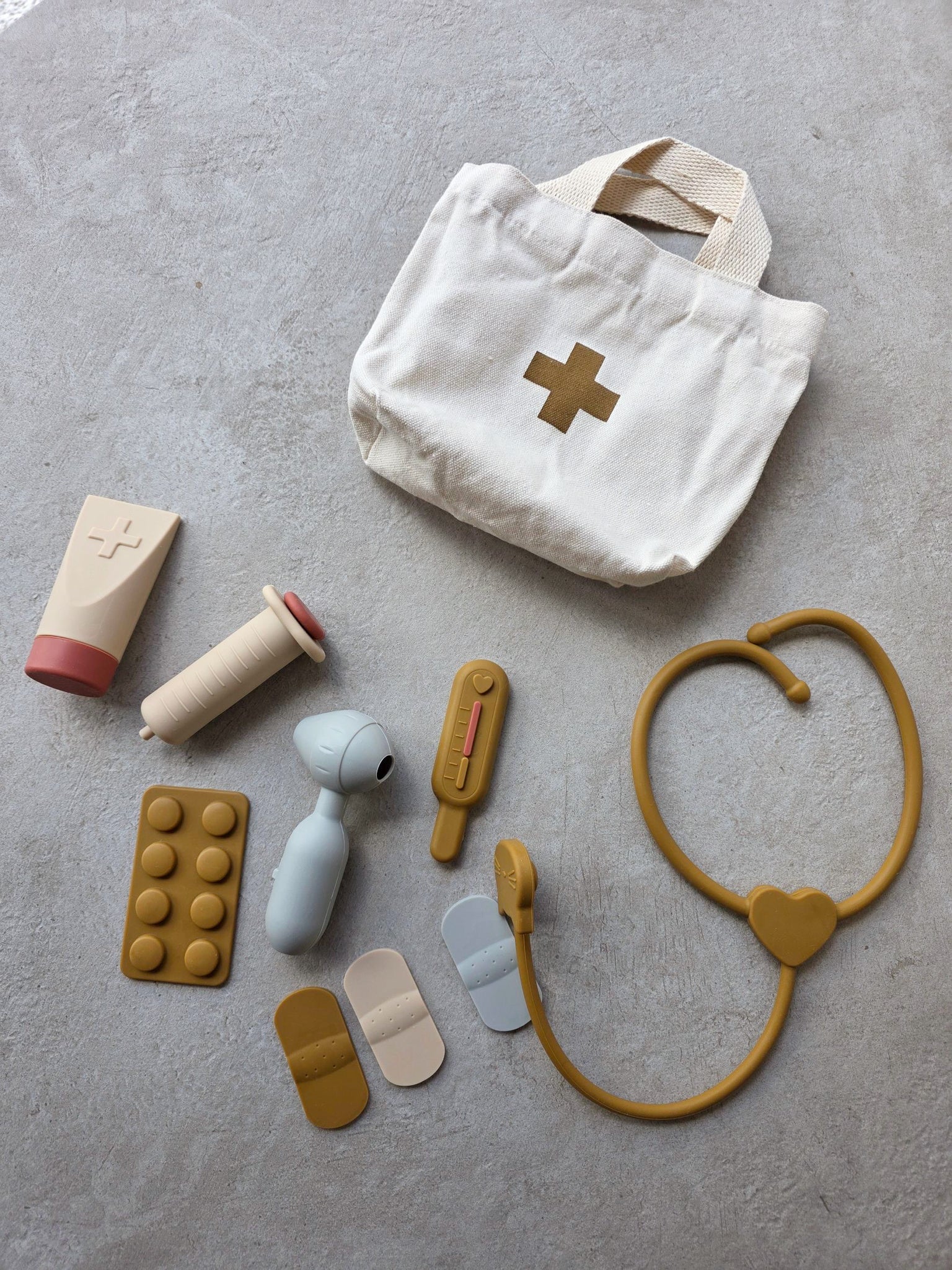 醫生玩具救護包