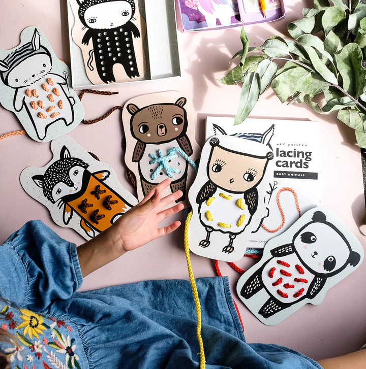 Wee Gallery - 穿線訓練小卡 - Baby Animals
