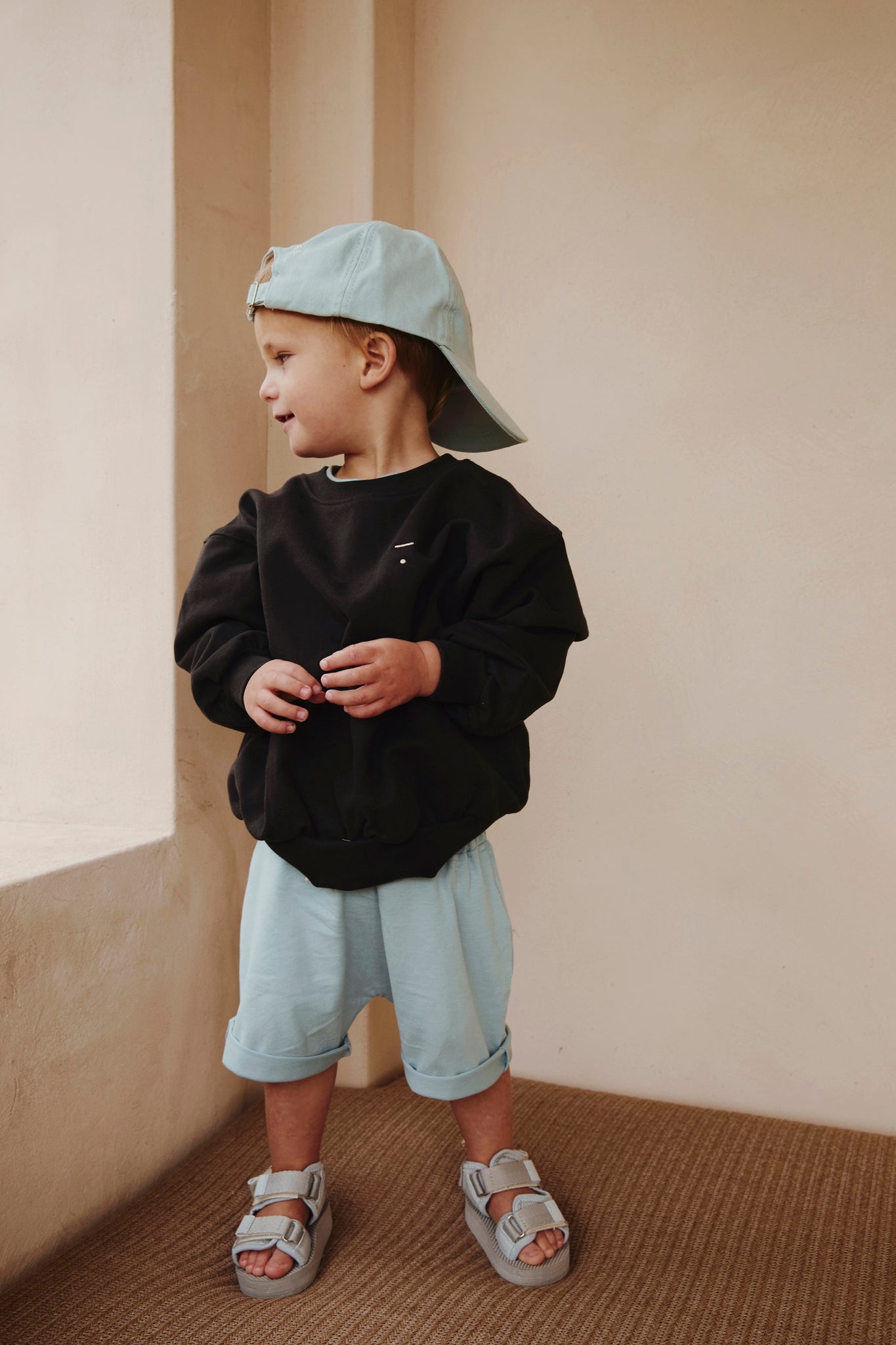 Gray Label - 兒童大學T - Nearly Black
