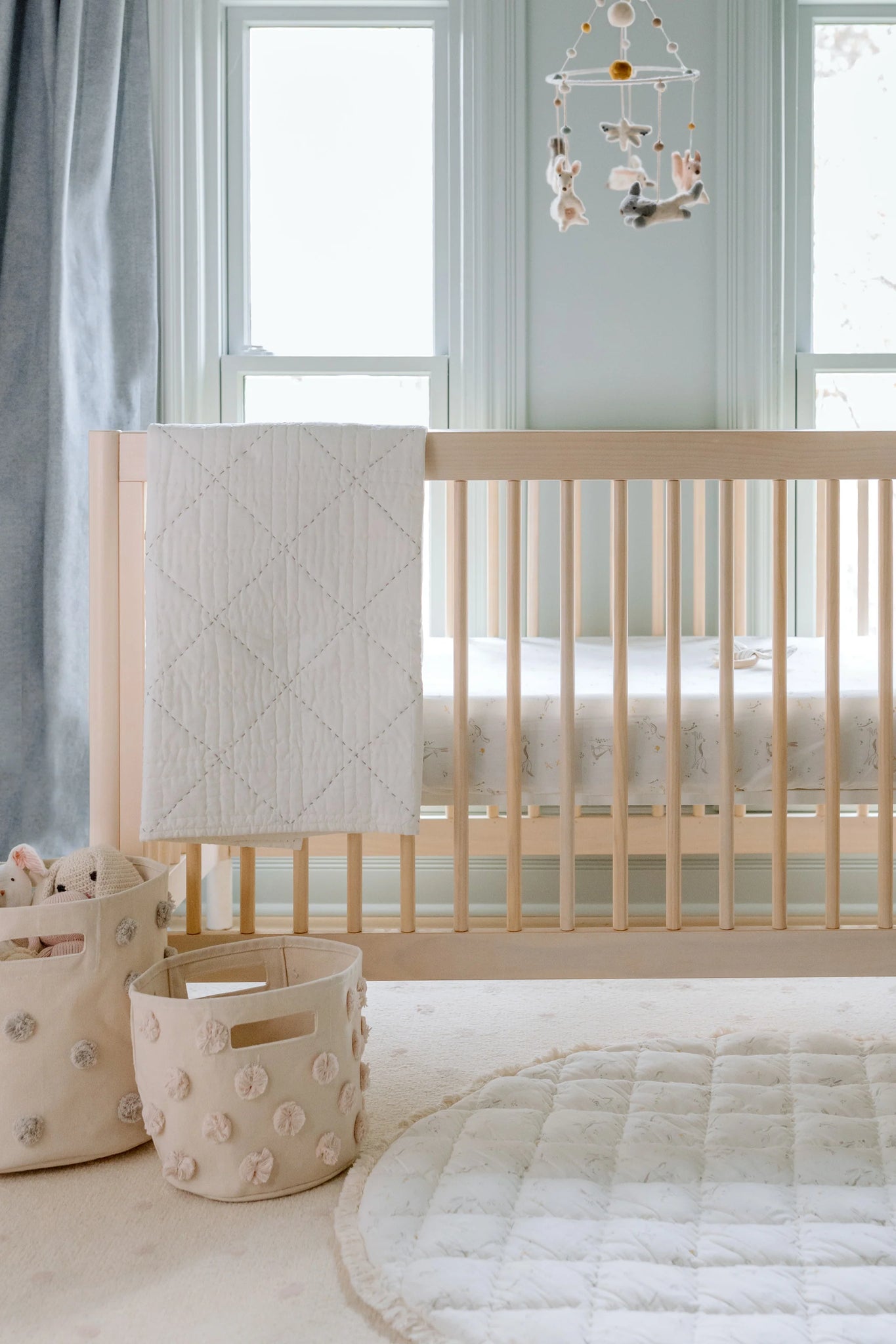 Pehr - 毛球帆布收納籃 - Blush