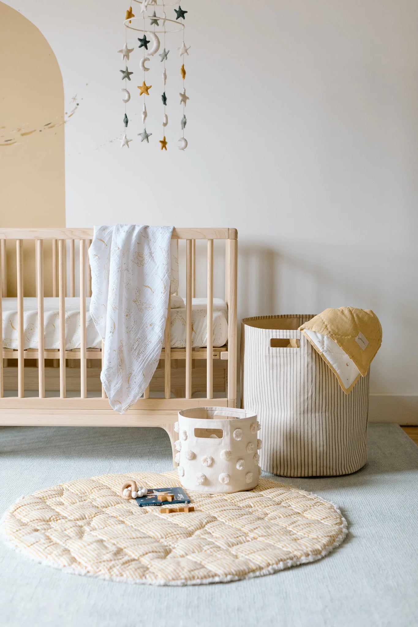 Pehr - 毛球帆布收納籃 - Natural